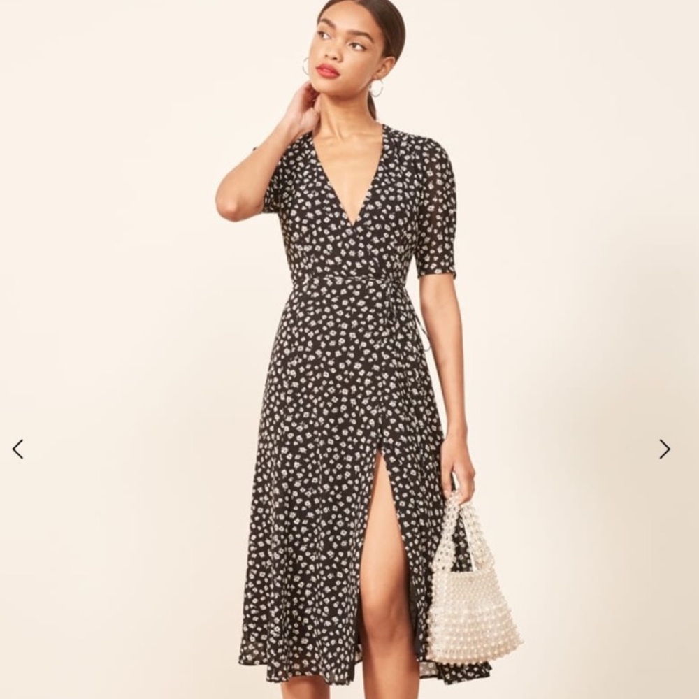 Reformation wrap dress 🌻